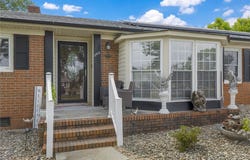 208 Kenneth Drive, Boiling Springs, SC 29316