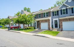 11 Woodland Way, Mount Arlington Boro, NJ 07856-1467