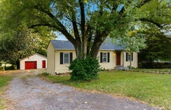 332 Wilson Ave, Maryville, TN 37803