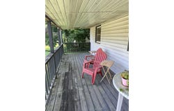 112 South Street, Crane, MO 65633