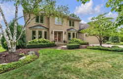 37517 Kingsburn Drive, Livonia, MI 48152