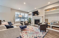 2191 Gateway Hill Road, North Saint Paul, MN 55109