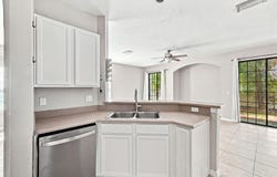 5519 KINGLETHILL Drive, LITHIA, FL 33547