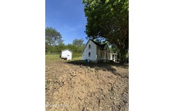 2395 Howard Rd, Bybee, TN 37713