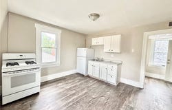 352 2nd St, Pitcairn, PA 15140