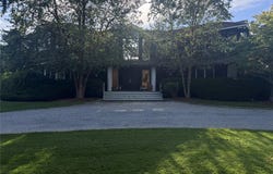 25 Ring Neck Road, Remsenburg, NY 11960
