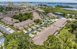 11162 KAPOK GRAND CIRCLE, MADEIRA BEACH, FL 33708