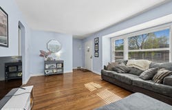 10211 S Artesian Avenue, Chicago, IL 60655