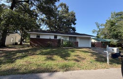 109 Oak Dr, Booneville, MS 38829