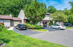 76 Letts Court, Matawan, NJ 07747