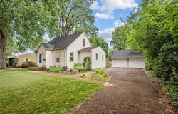 5814 Ewing Avenue N, Brooklyn Center, MN 55429