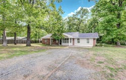 19200 Oaklawn Cove, Little Rock, AR 72206