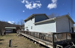 445 Tommy Hall Rd, Rupert, WV 25984