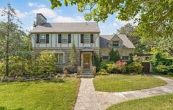 956 E University Street, Springfield, MO 65807