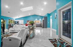 8810 Paradise Ct, Tamarac, FL 33321