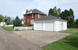 212 5th Street SW, Strasburg, OH 44680