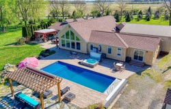 4251 Harrisburg Georgesville Road, Grove City, OH 43123