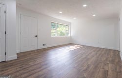 5207 Dixie Lake, Union City, GA 30291