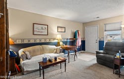 710 Victoria Ct, New Albany, IN 47150
