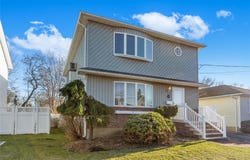 254 N Richmond Avenue, Massapequa, NY 11758