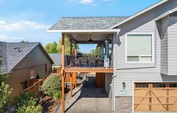 16 Terra Linda Court, Eagle Point, OR 97524