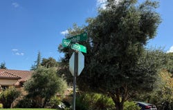 1920 Mantelli DR, GILROY, CA 95020
