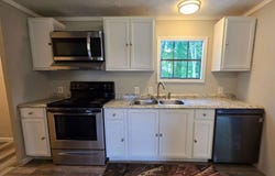 50 E College, Royston, GA 30662