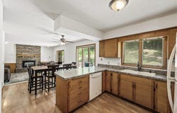 11870 63rd Place N, Maple Grove, MN 55369