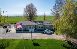 4921 Dogwood Rd, Pasco, WA 99301