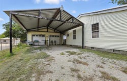 221 E 7th Street, Weatherford, TX 76086