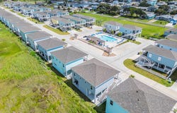 179 PARADISE DR, ROCKPORT, TX 78382