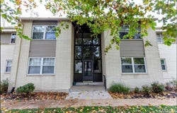 160 Cumberland Park Court, Ballwin, MO 63011