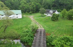 2798 Lower Creek Rd., Milton, WV 25541