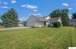 19 La Mar Court, North Mankato, MN 56003