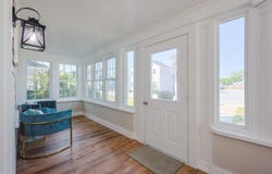 32 Pearl Street, Hyannis, MA 02601