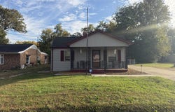 1112 Lackey Street, Paducah, KY 42003