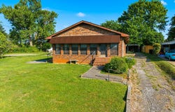 924 E Madison Ave, Athens, TN 37303
