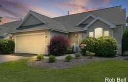 1410 Windcrest Lane NE, Grand Rapids, MI 49525