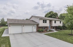 617 Echo Bend Boulevard, Greenwood, IN 46142