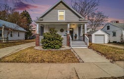 819 E Loomis Street, Ludington, MI 49431