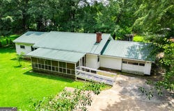 100 Redwine, Newnan, GA 30263