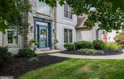 118 HUNTINGWOOD Drive, LANCASTER, PA 17602