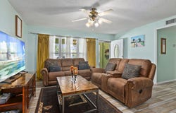 127 NE Penlynn Avenue, Port Saint Lucie, FL 34983