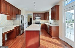 209 JENNINGS COURT SE, LEESBURG, VA 20175