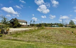 124 Pine St, Mexico Beach, FL 32456