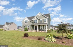 465 WINCHESTER DRIVE, CHAMBERSBURG, PA 17202