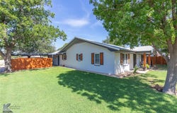 1332 Avenue L, Anson, TX 79501