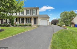 4084 GREEN PARK DRIVE, MOUNT JOY, PA 17552
