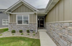 8595 Larkspur Terrace, St. John, IN 46373