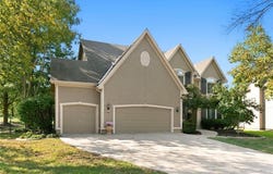 14252 Granada Court, Leawood, KS 66224